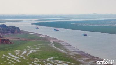 鄱阳湖通江水体面积已缩水近一半