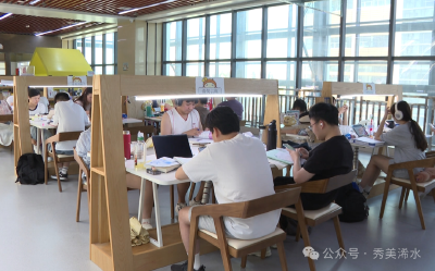 炎炎夏日觅书香！浠水这个图书馆人气火爆