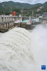 福建水口水电站开启今年第六次泄洪