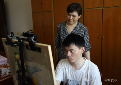 有爱，无碍！18年无私的爱终助侄儿圆梦