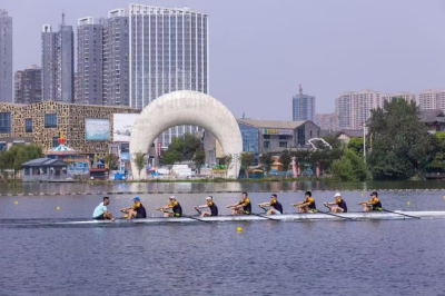 黄冈首家赛艇俱乐部落户黄州遗爱湖