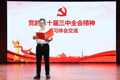 文艺宣讲进机关 凝神聚力鼓干劲