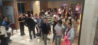 最新消息！破12亿