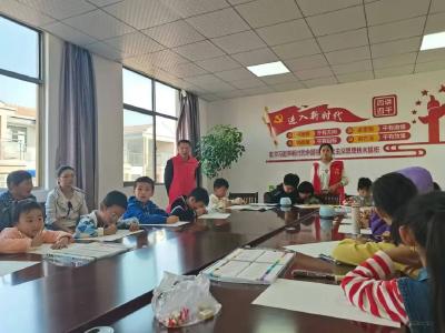 爱心托管，守护成长——黄冈“周末学堂”暖心行动