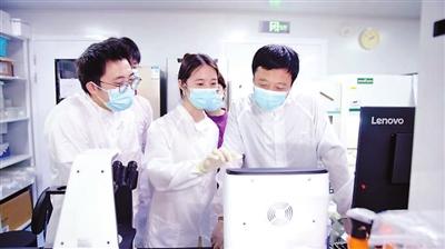 北京大学邓宏魁团队在细胞重编程领域作出开创性贡献 揭开细胞“逆生长”的奥秘