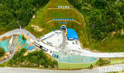 当年三峡工程新兵担纲非洲最大水电站 中国师傅带出300名安哥拉徒弟