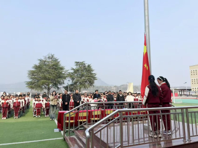 英山县城西小学孔坊校区举行开学典礼