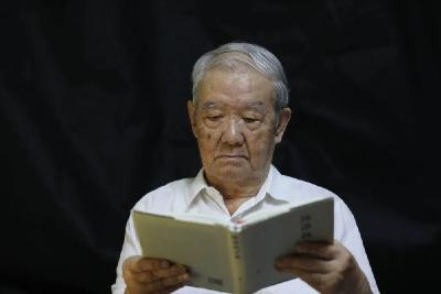 送别陈志远！今天，再读一次他与父亲陈潭秋的故事