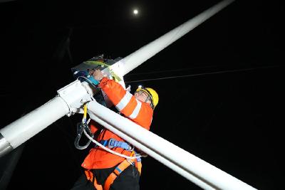新春走基层|“水陆空”科技赋能 守护赣鄂过江通道