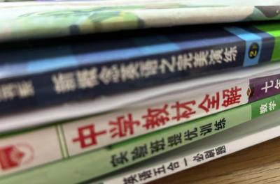 寒假余额已严重不足！中小学生深陷“赶作业”漩涡 