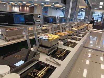 从舌尖到心间的守护——英山县数字食堂让“小餐盘”吃出“幸福味”
