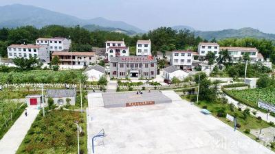 麻城群建村：产业兴旺与文明之花并蒂绽放