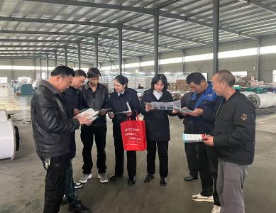 罗田农商行将金融知识送到群众身边