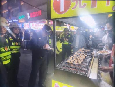 黄州区开展餐饮油烟专项整治