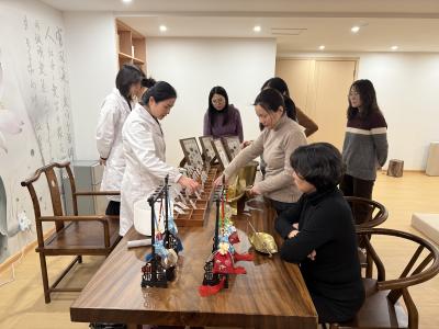 “艾”意悠悠 情暖巾帼  ——市邮政管理局开展“三八”国际劳动妇女节主题活动