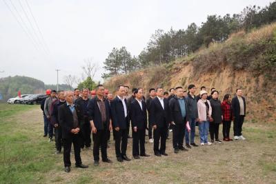 约2300名无名烈士遗骸！红军公墓红安开建
