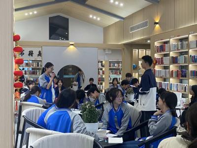 英山县长冲高中读书交流会精彩纷呈