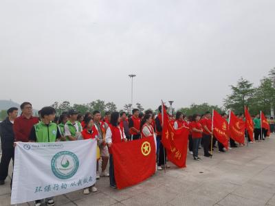 我市启动守护母亲河净滩活动