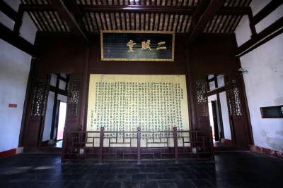 三阙赤壁词 一江东去歌，苏东坡约你五一游黄冈！