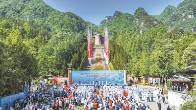 省文化和旅游厅党组书记、厅长克克——奋力建设世界知名文化旅游目的地