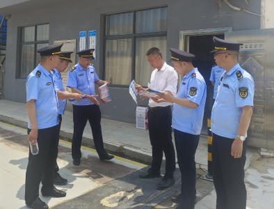 蕲春交通运输综合执法大队加强爱路护路宣传