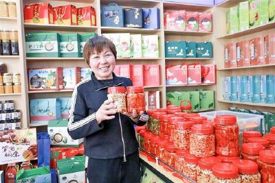 罗田付姐把山货卖到了美国、巴西、东南亚等十几个国家和地区