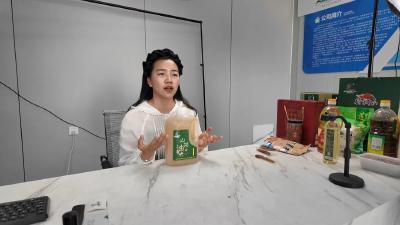 好飒！红安有个90后“将乡小农女”