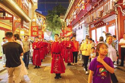 看大剧、游黄州、品东坡 “跟着苏轼游黄冈”带火全城