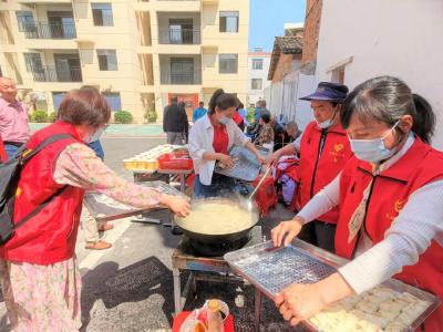 3000多份爱心、7000余位受益人，一份饺子串起爱心公益链