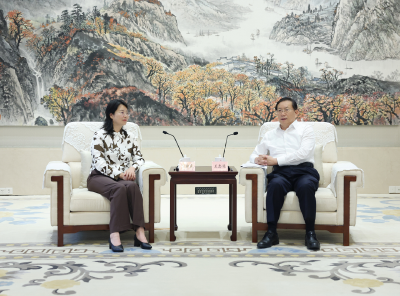 王忠林会见中创新航董事长刘静瑜 加大投资合作 拓展应用领域 推动我省绿色能源绿色航运高质量发展 