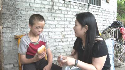 “电商达人”陈佳倩：带领更多妇女群众走上致富路