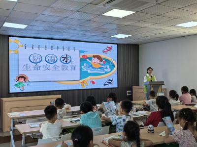 从“看护难”到“放心托”，黄冈363个点位陆续开班，服务少年儿童超万人——看黄冈“爱心托管班”如何“托”起万家安心