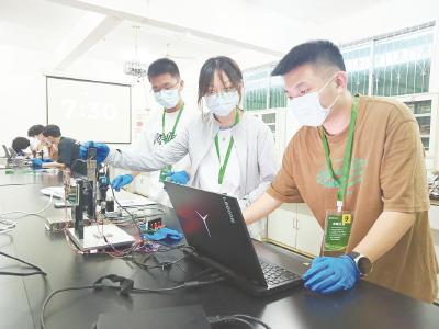 第十三届全国大学生光电设计竞赛（中部区赛）在黄冈落幕