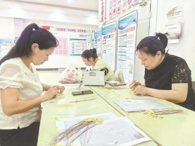 “妈妈岗”让“宝妈”绽放新光彩 