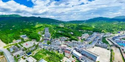 “全国旅游创新案例”！这座藏在大别山的宝藏小城，终于藏不住了！