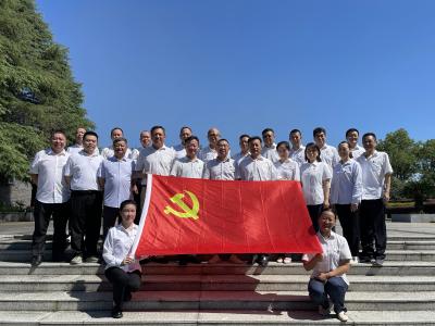 黄冈供电公司建设分公司追寻红色足迹凝聚奋进力量