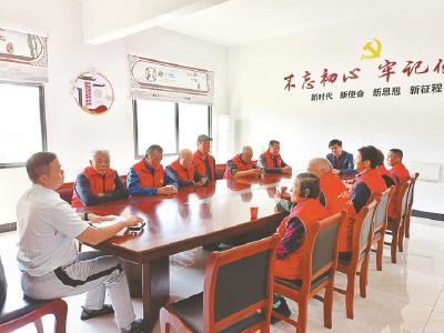 面对三任老支书的重托，他睡村部、建厂房、带负债村翻身  “车轮书记”汪军：7年10万公里跑出振兴路