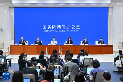 每孩每年3600元，中央财政预算约900亿元——国新办发布会解读育儿补贴方案