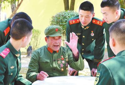铜锣谣百年传唱 红土地鱼水情深 