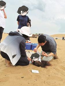 武汉军医夫妻并非首次救人 获救者家属将到江城当面致谢