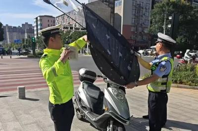 开学季来临，黄冈交警整治小微车护航平安