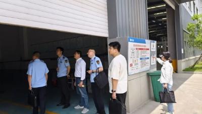 红安县多部门联合督查企业环境安全管理工作