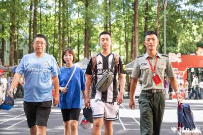 校本部武汉！这所新大学，首批新生报到！