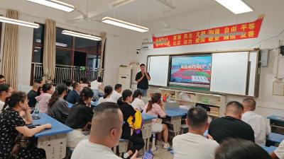 黄州好老师风采②蔡林浩：从教11载  从“大家长”变为“引路人”