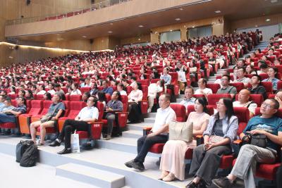 大别山教科研协作体备考会：3省6市1000余人齐聚黄冈，共谋高三一轮复习备考