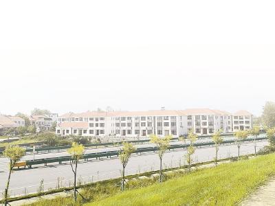 精神为笔绘新景 ——黄州区路口镇沙湖村奏响乡村振兴“三部曲”