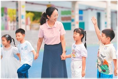 教师队伍怎么建？有了实在答案