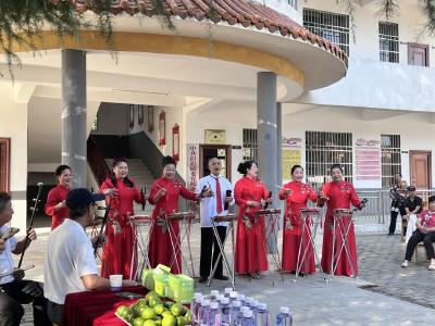 彭思余凉村的鼓书，凭啥“出圈”了？