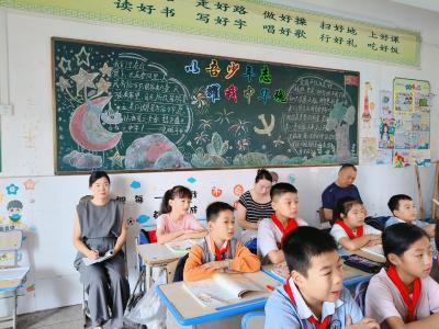 赞！蕲春县第三实验小学推门听课常态化