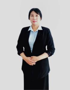 ​鲁玲芳：跨界逐梦绽华光